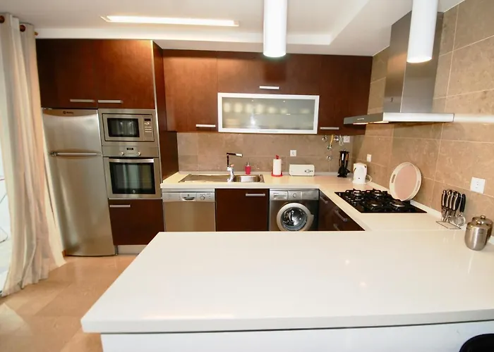 Whale - With Wi-fi And Heated Pool Lägenhet *