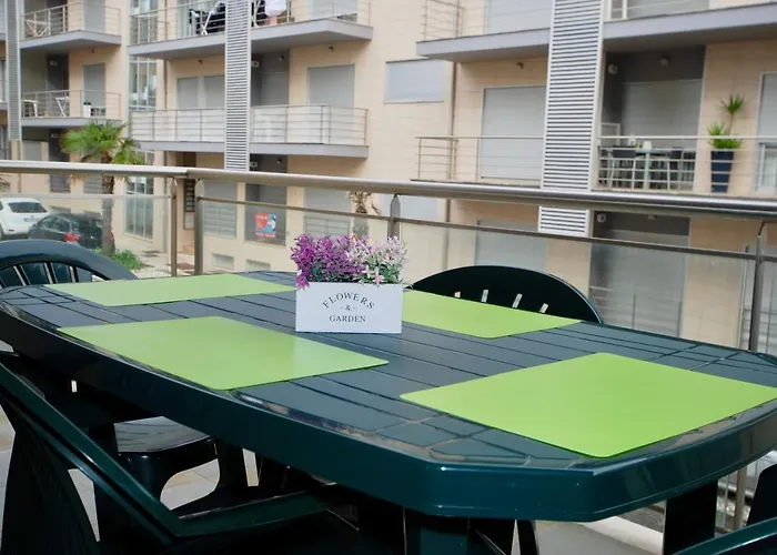 Whale - With Wi-fi And Heated Pool São Martinho do Porto