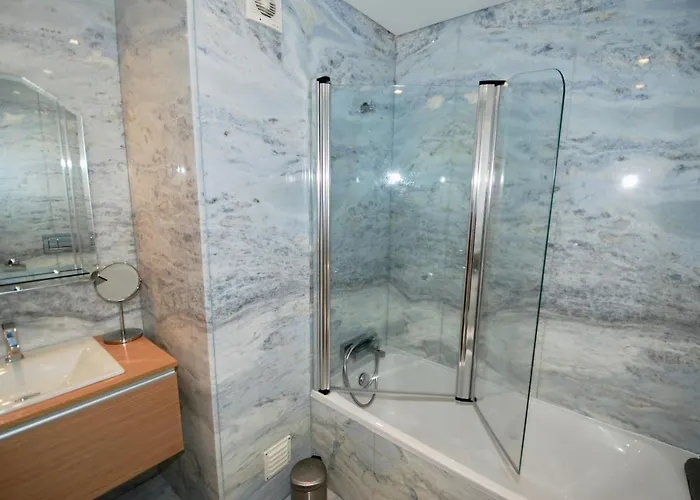 Whale - With Wi-fi And Heated Pool Lägenhet São Martinho do Porto